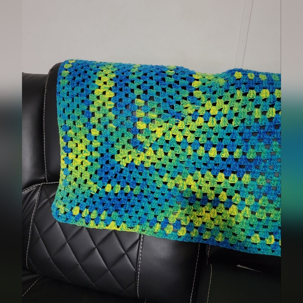 Handcrafted Crochet Afghan 48"x48" Blue Green Yellow Verigated Spiral pattern - Picture 3 of 10